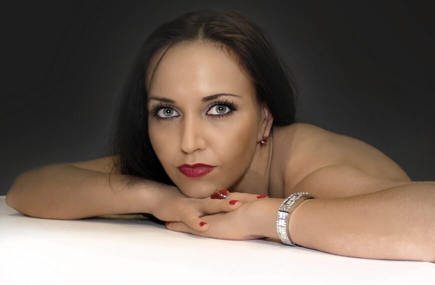 Jak elegancko ubrać się na komunie